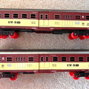 2 Vintage GWR TU Train Carriage Models Nobleness Hard Seat Fire Alarm System